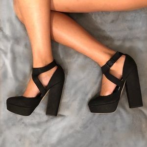 Black TOPSHOP pumps